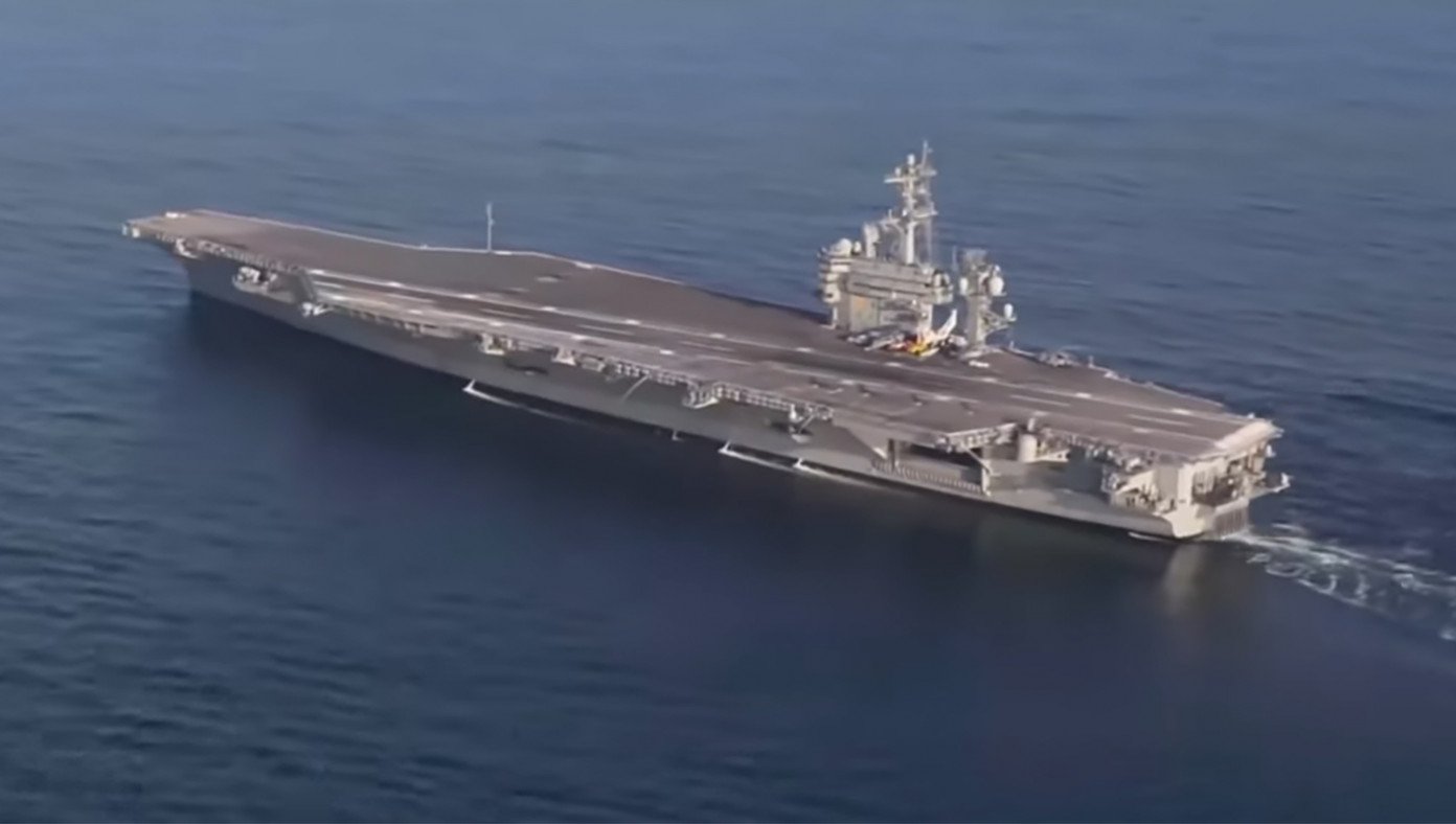 Iran moves its country next to our aircraft carrier group